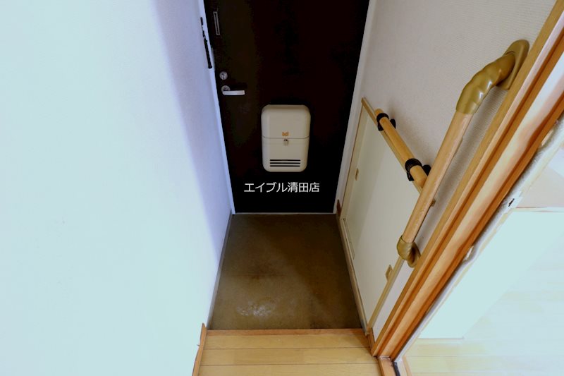 ジャストイン平岡 玄関