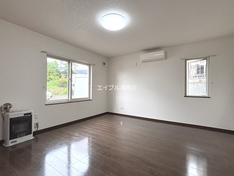 レガーメ北広島参番館 リビング