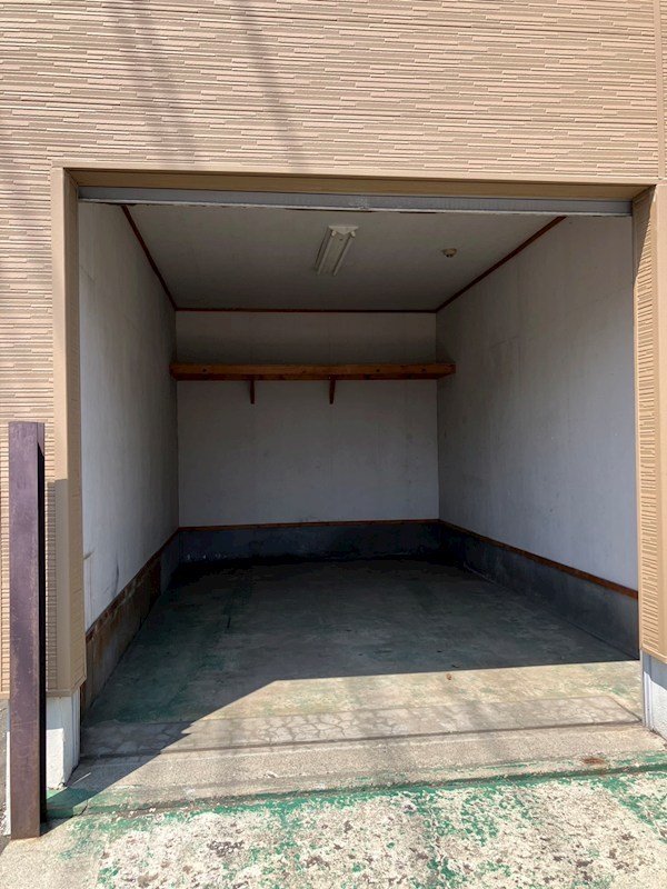 暁 駐車場