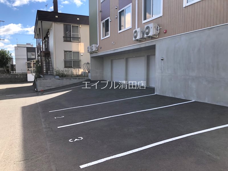 ASPIRASION　JETER（ｱｽﾋﾟﾗｼｵﾝｼﾞｰﾀｰ） 駐車場