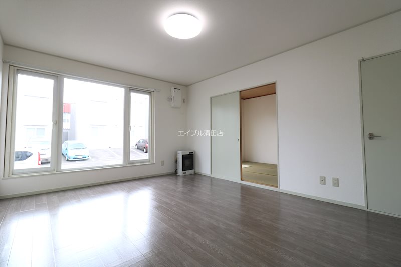 メイユール喜寿Ｂ リビング