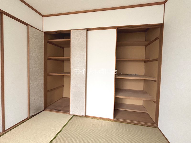 北栄ハイツC 収納