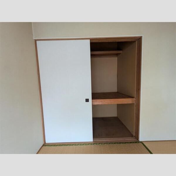 飛鳥マンション 収納