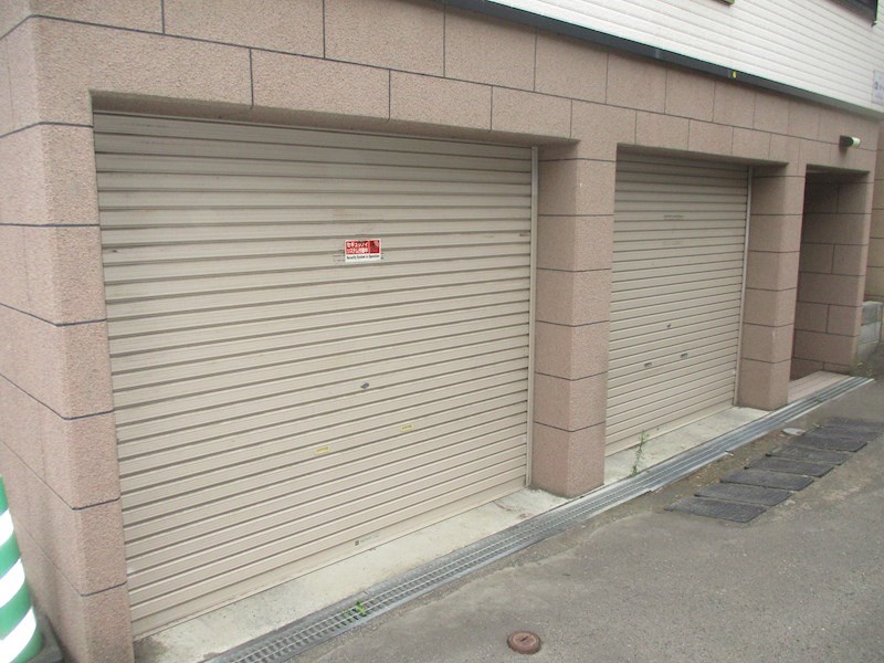 カーサソレアード 駐車場