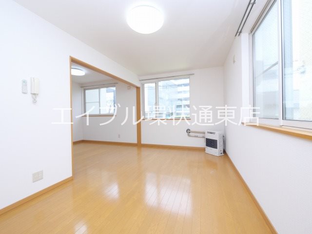 北海道札幌市東区北十二条東９丁目 リビング