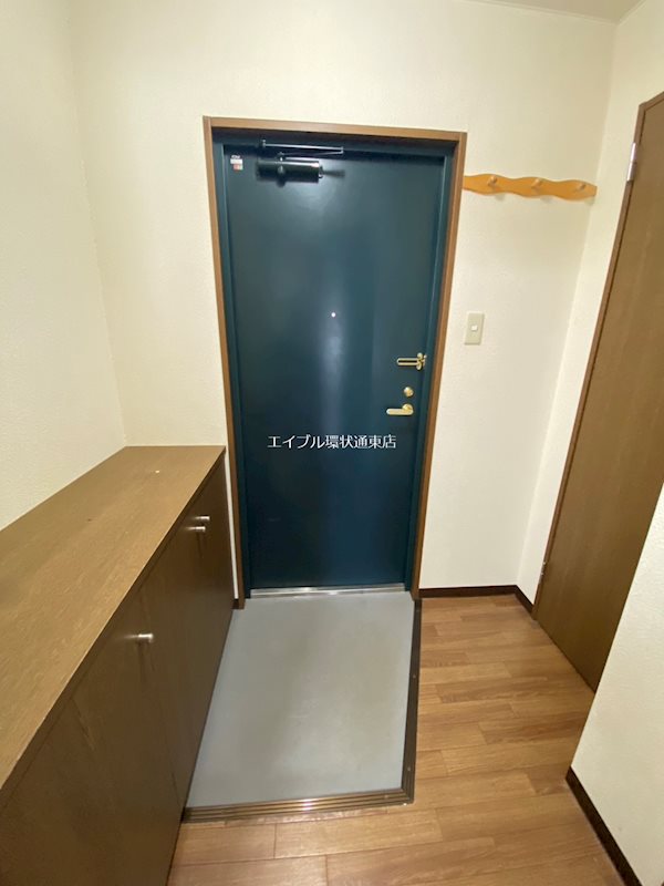北海道札幌市東区北十三条東５丁目 玄関