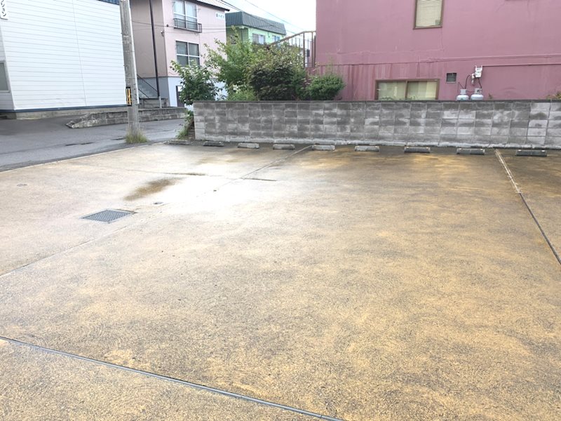 フェニックス真栄 駐車場