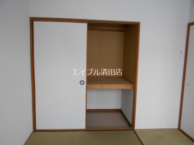 石田ハイツ2・1 収納