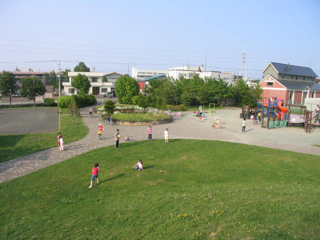 石田ハイツ2・1 公園