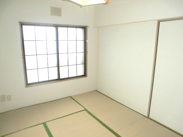 朝日ハイツ２号棟 ベッドルーム