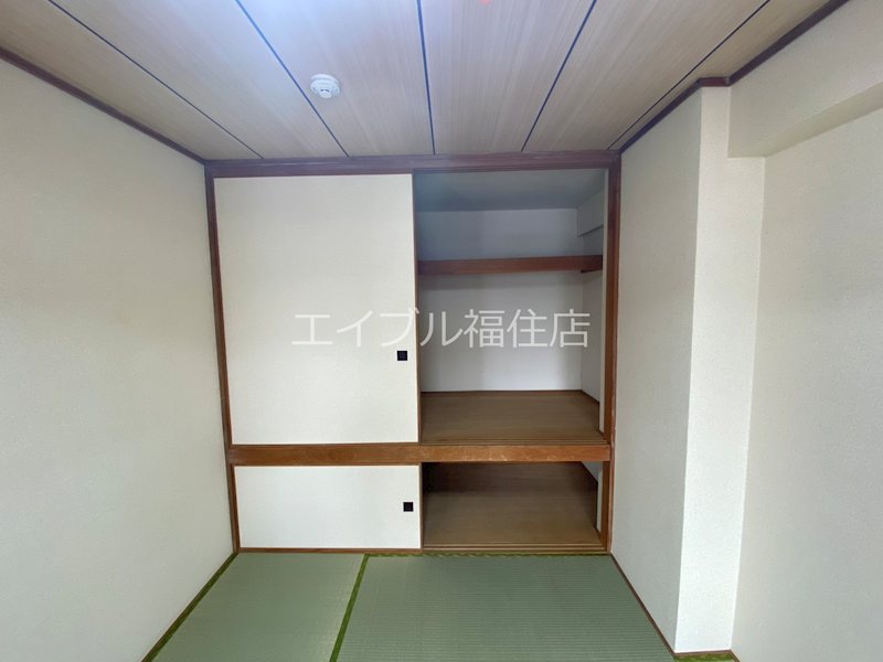 第２山本ハイツ 収納