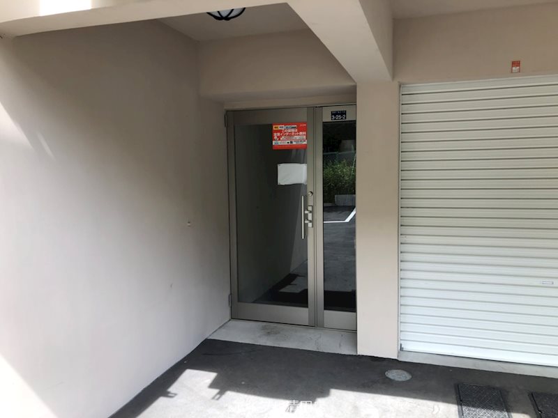 エルズカーサⅢ エントランス