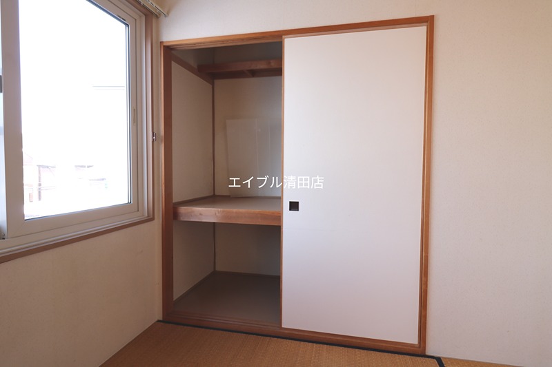 カーサ清田B 収納