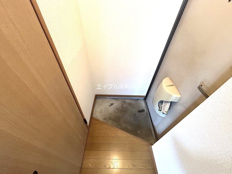 元町60 玄関