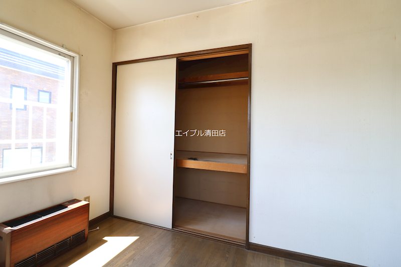 大曲幸町１丁目貸家 収納