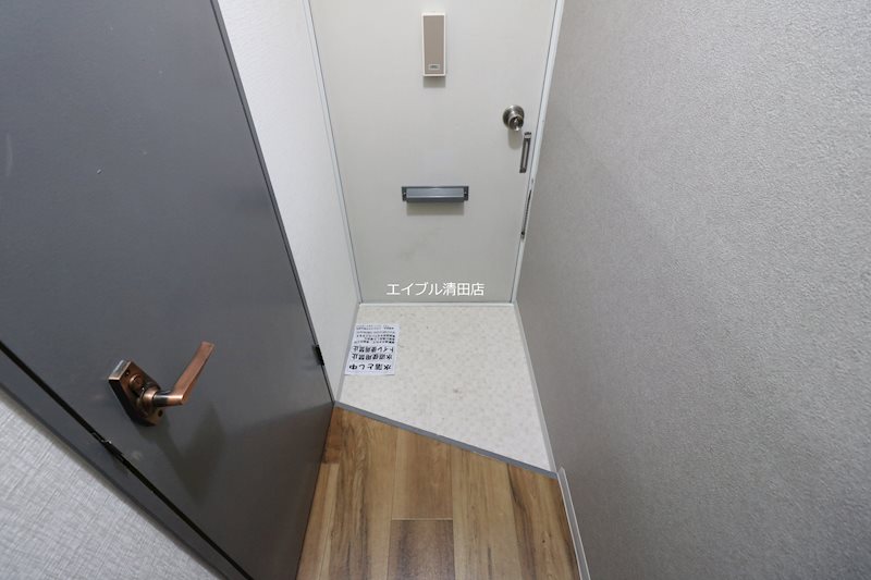 イゼルローン羊ヶ丘 玄関