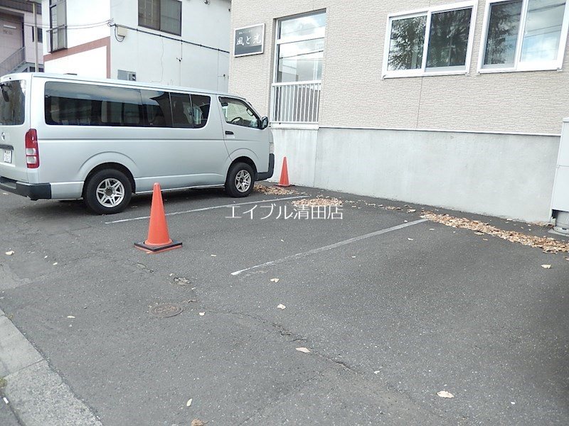 風と光 駐車場