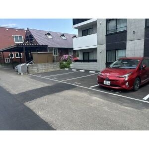 北海道札幌市東区北十二条東２丁目 駐車場