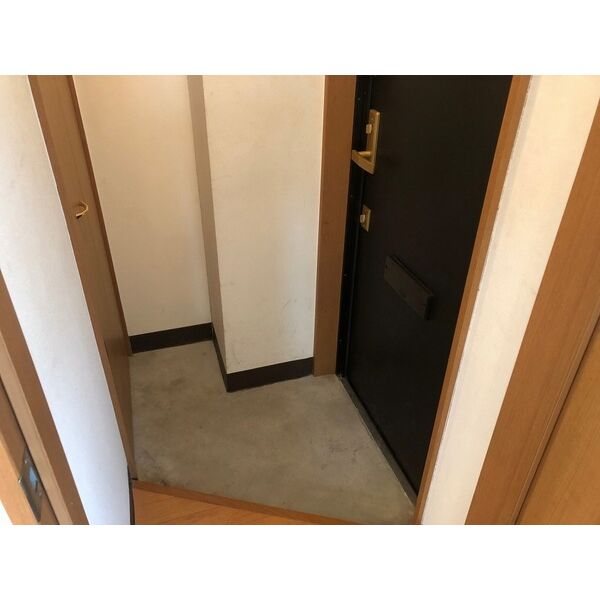 センタービレッジ813 玄関