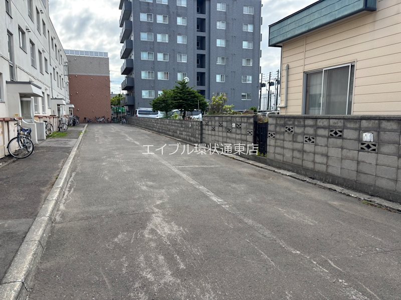 コーポ30 駐車場