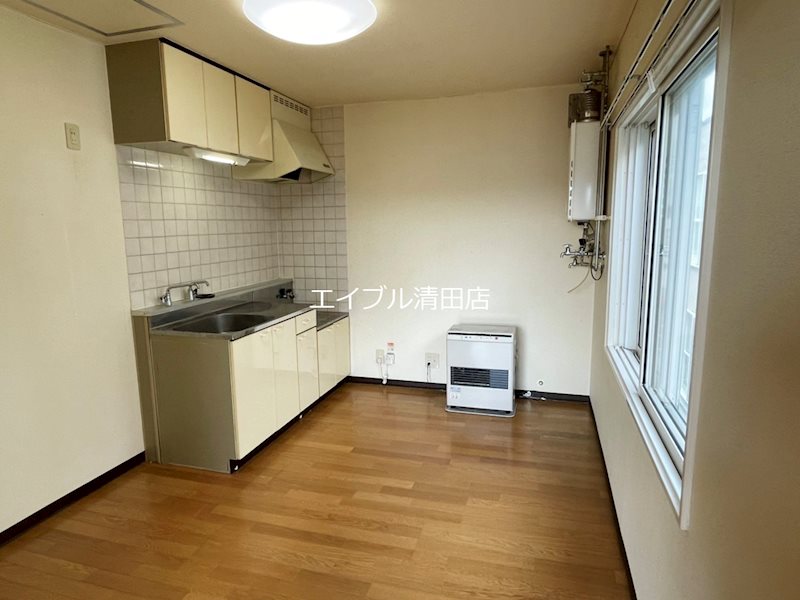 クレセント その他
