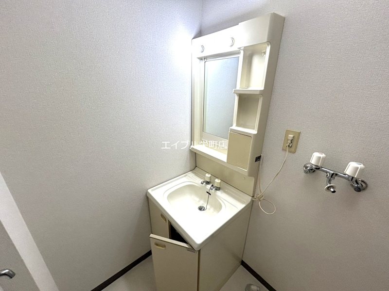 北海道札幌市東区北三十二条東１丁目 洗面所