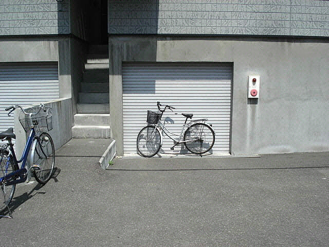 ベルローズ元町 エントランス