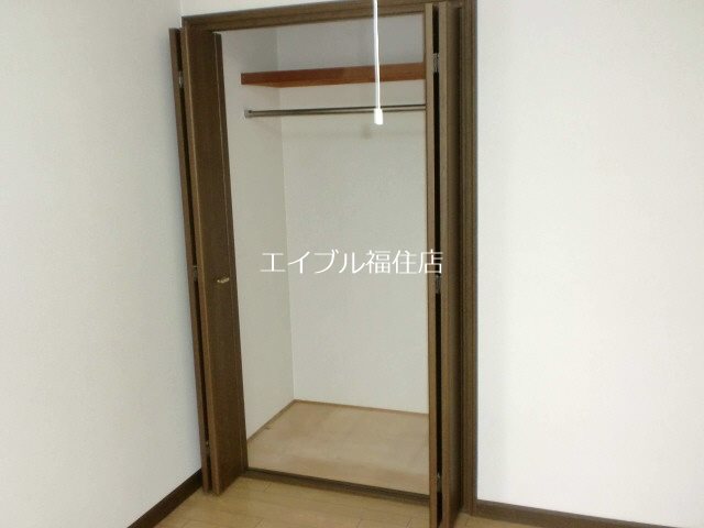 ウエストヒルズ壱番館 収納
