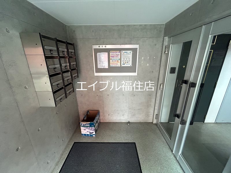Wing Kei ロビー