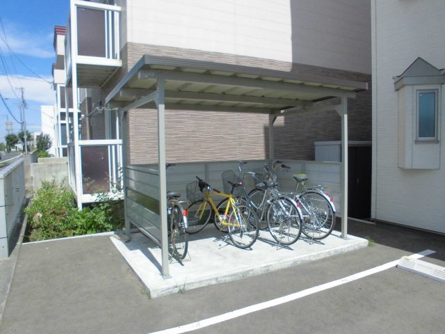 アベイユ その他