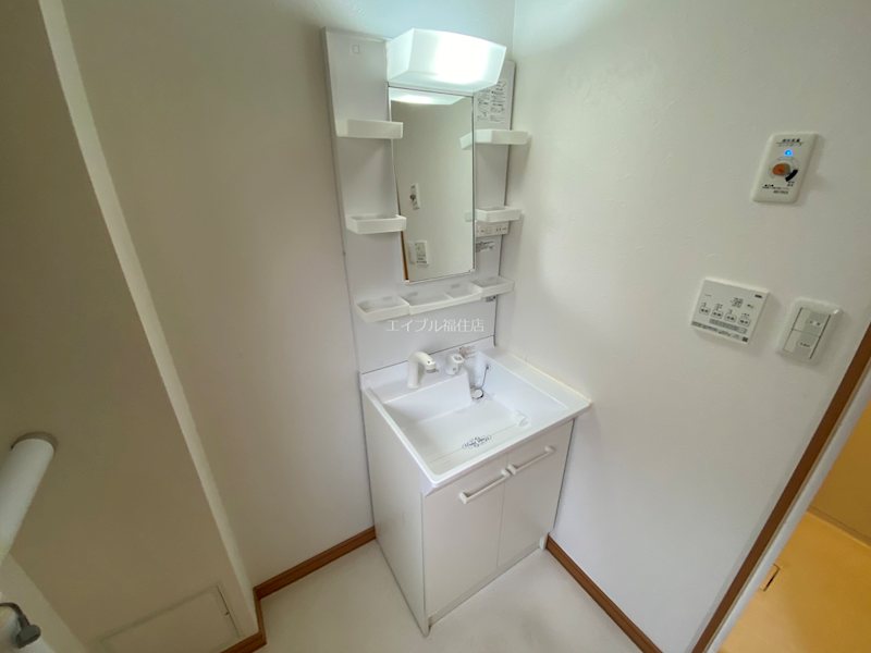 クレイン福住Ａ 洗面所