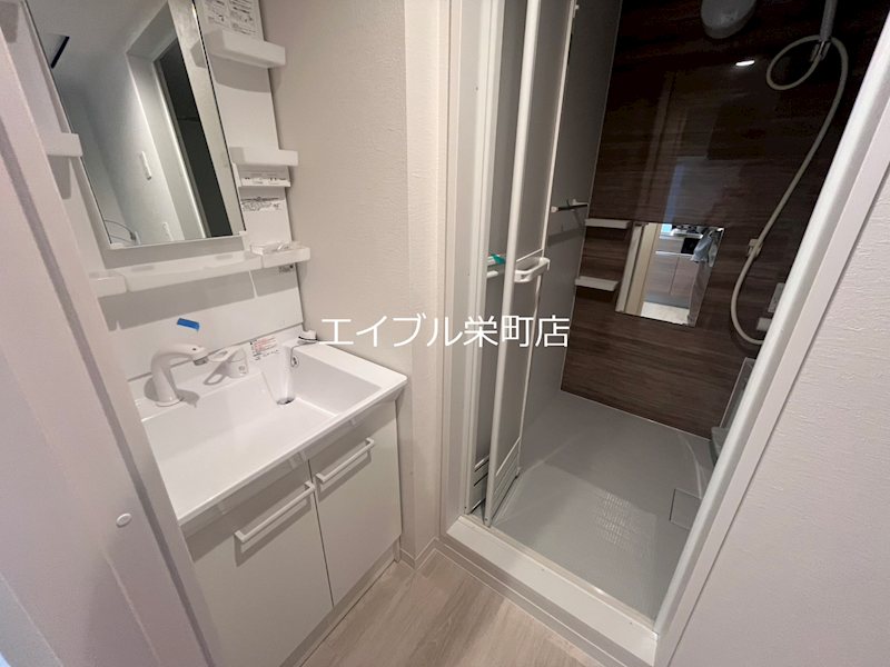 QR 洗面所