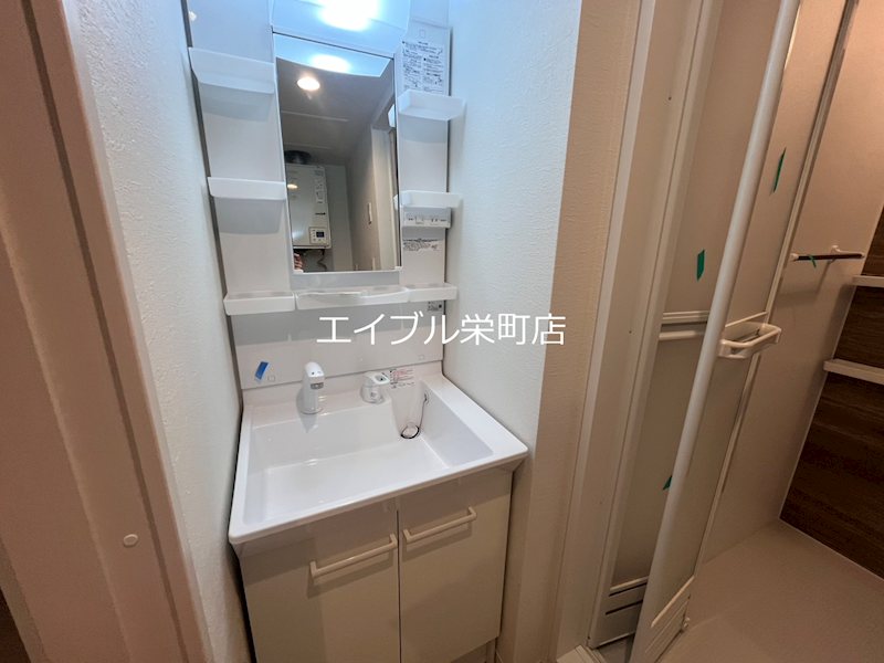 QR 洗面所