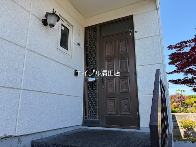 青葉町9丁目山口邸貸家 玄関