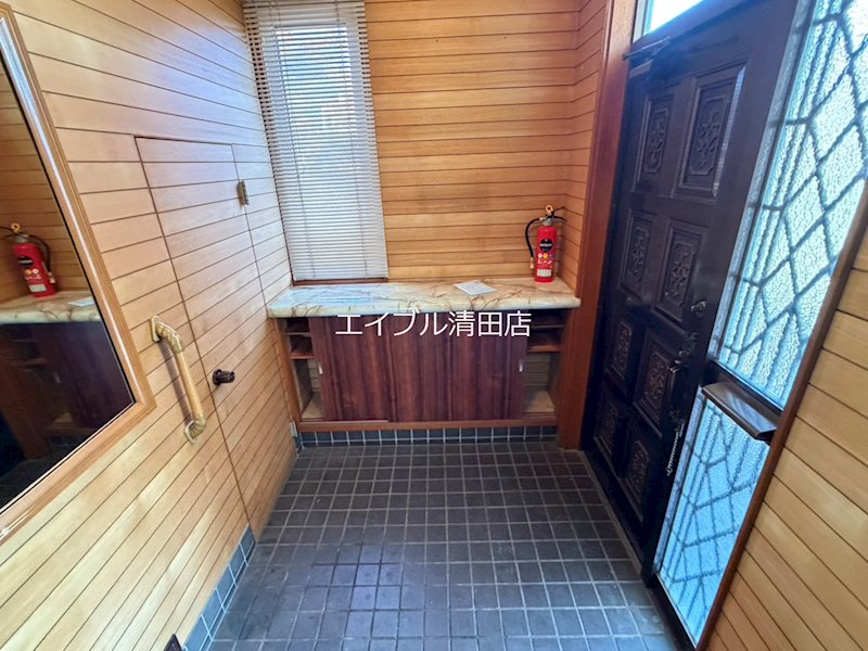 青葉町9丁目山口邸貸家 玄関
