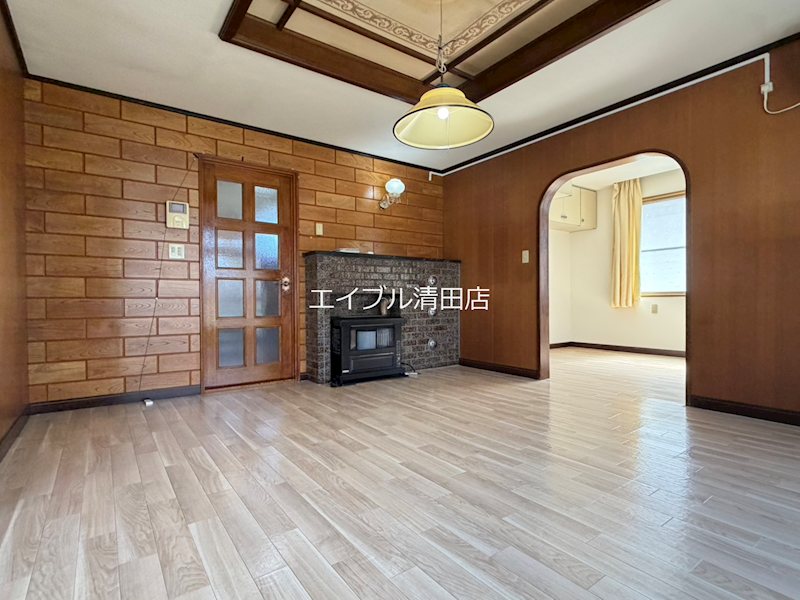 青葉町9丁目山口邸貸家 リビング