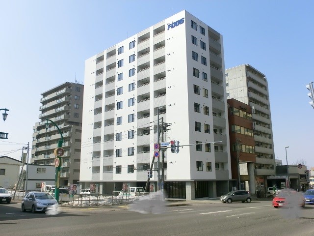F006 外観