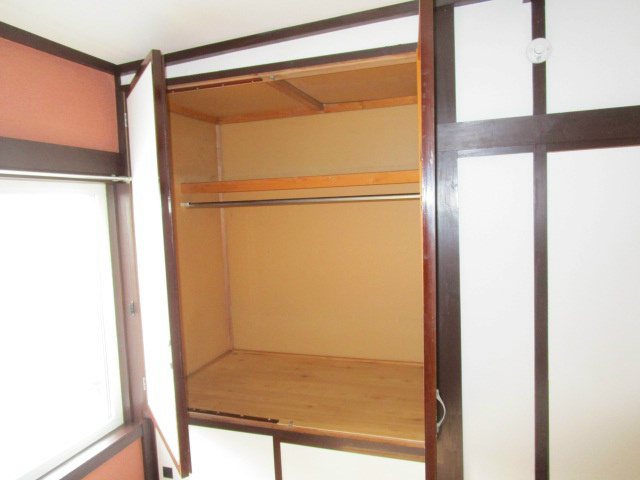 北２５条東１８丁目貸家 収納