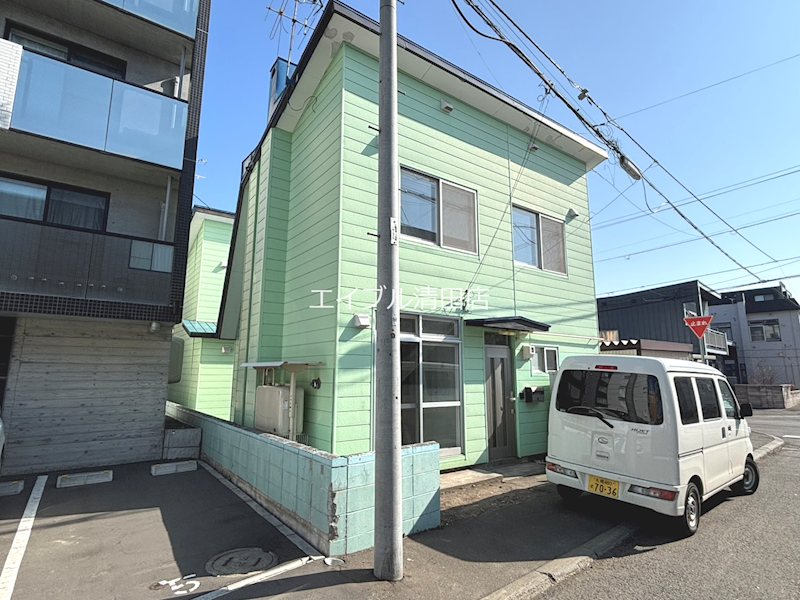 平岸4条9丁目貸家 エントランス
