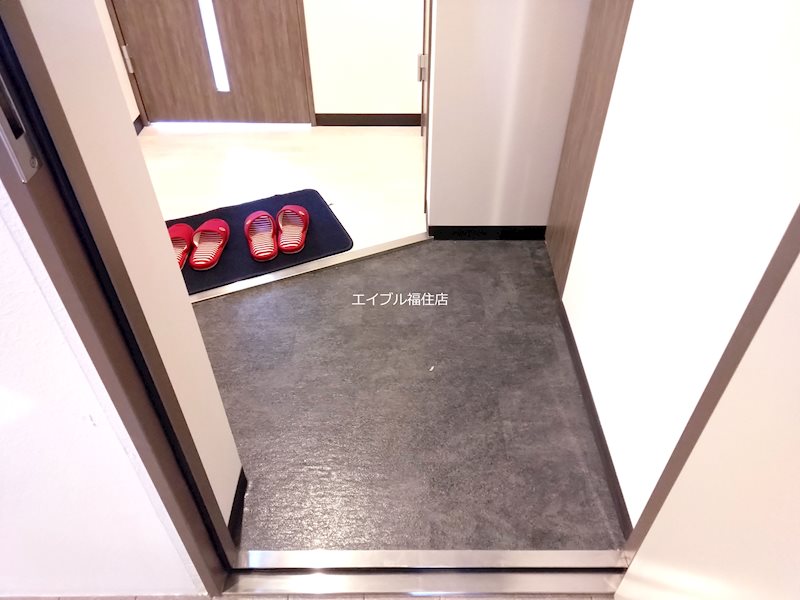 CHARLOTTE月寒(シャルロット月寒) 玄関