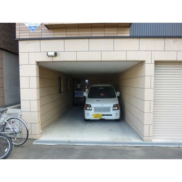アルヴェ 駐車場