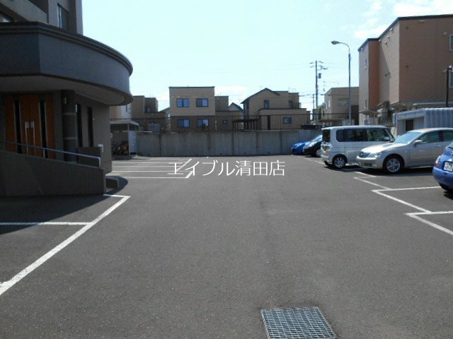 エクセランノール 駐車場