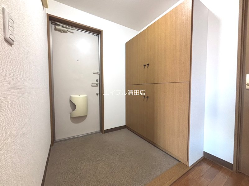 ノースメイプル 玄関