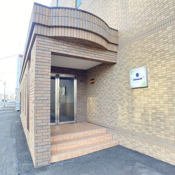インクローバー元町 エントランス