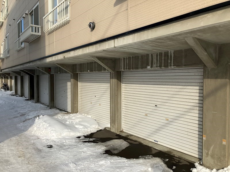 エナージ美香保 駐車場