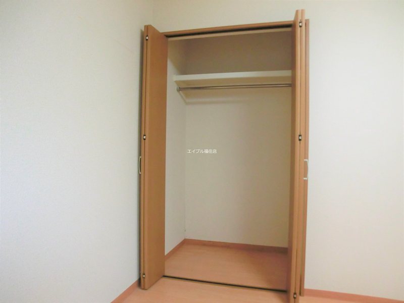 ヴィサージュ福住 収納
