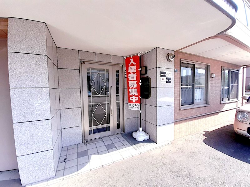 イデアル福住 エントランス