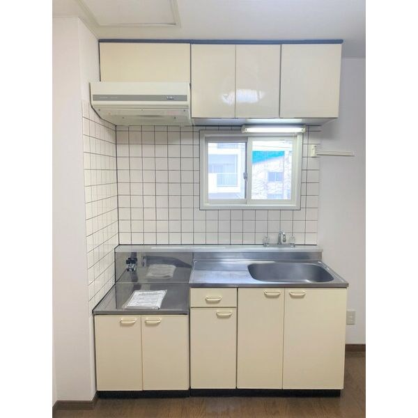 北海道札幌市東区北十三条東１丁目 キッチン