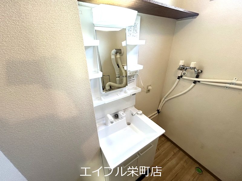 幌向南4条2丁目貸家 洗面所