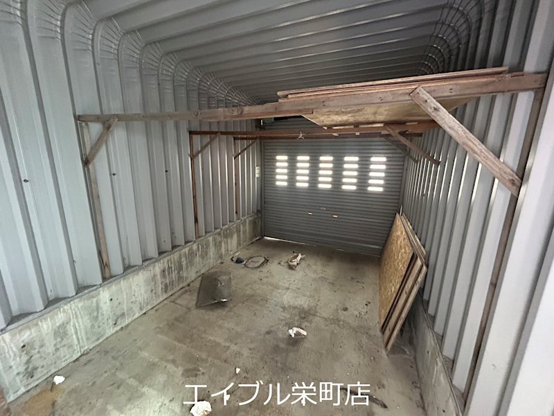 幌向南4条2丁目貸家 駐車場